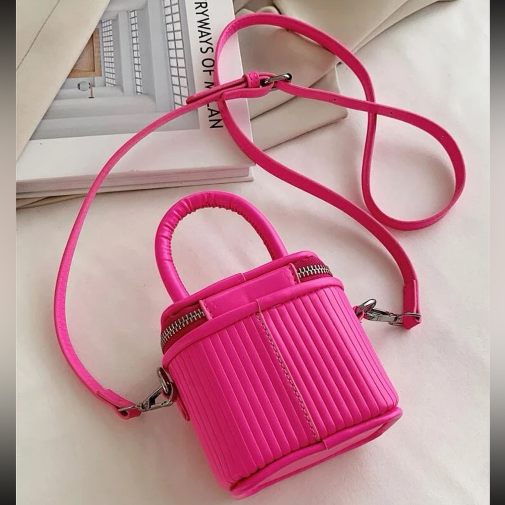 Mini Crossbody - Picture 2 of 4